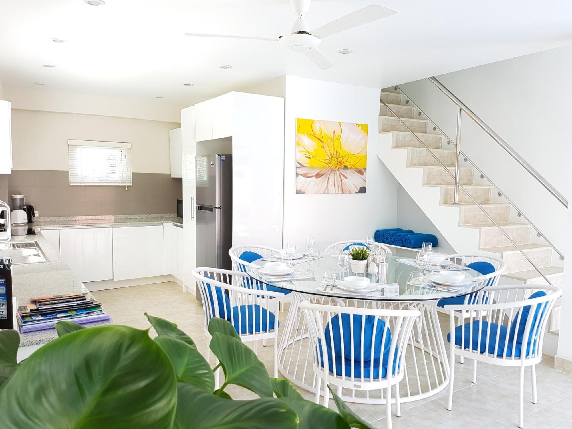 Beachside 3-Bedroom Townhouse W Private Pool At 70 Meters From Beach บ้านบางปอ ภายนอก รูปภาพ